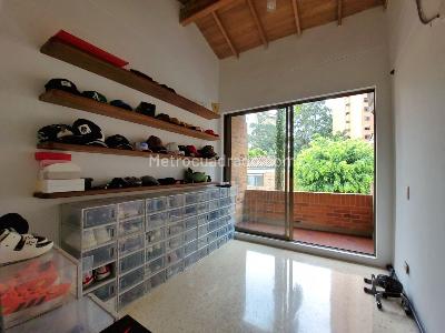 Casa de 5 alcobas en venta en El Poblado, Medellín, 294 m² · foto 12 de 20
