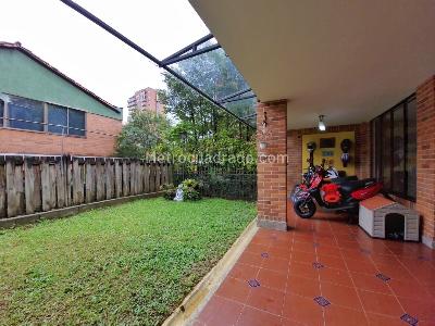 Casa de 5 alcobas en venta en El Poblado, Medellín, 294 m² · foto 7 de 20