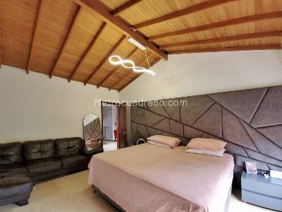 Casa de 5 alcobas en venta en El Poblado, Medellín, 294 m² · foto 9 de 20