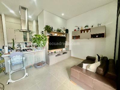 Apartamento de 3 alcobas en venta en Loma De Las Brujas, Envigado, 81 m² · foto 3 de 15