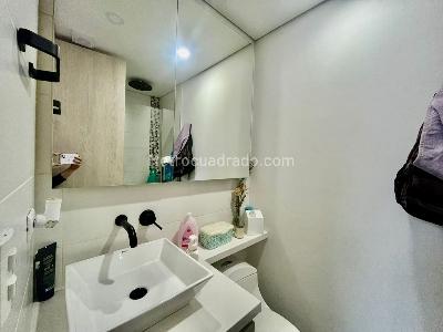 Apartamento de 3 alcobas en venta en Loma De Las Brujas, Envigado, 81 m² · foto 6 de 15
