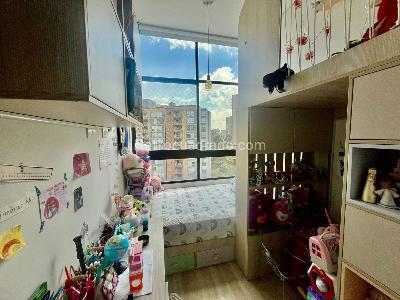 Apartamento de 3 alcobas en venta en Loma De Las Brujas, Envigado, 81 m² · foto 8 de 15