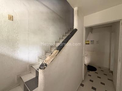 Casa de 5 alcobas en venta en Campo Amor, Medellín, 193 m² · foto 2 de 20