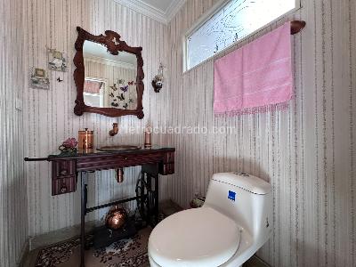 Casa de 5 alcobas en venta en Calasanz, Medellín, 256 m² · foto 17 de 20