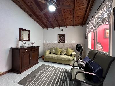 Casa de 5 alcobas en venta en Calasanz, Medellín, 256 m² · foto 14 de 20