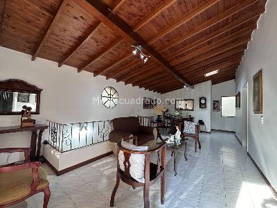 Casa de 5 alcobas en venta en Calasanz, Medellín, 256 m² · foto 5 de 20