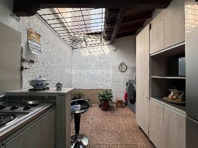 Casa de 5 alcobas en venta en Calasanz, Medellín, 256 m² · foto 8 de 20