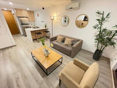 Apartamento en venta en El Poblado, Medellín · foto 2 de 13