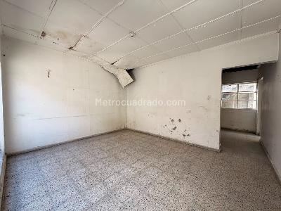 Casa de 5 alcobas en venta en El Poblado Manila, Medellín, 234 m² · foto 9 de 20