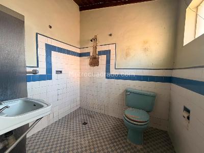 Casa de 5 alcobas en venta en El Poblado Manila, Medellín, 234 m² · foto 17 de 20