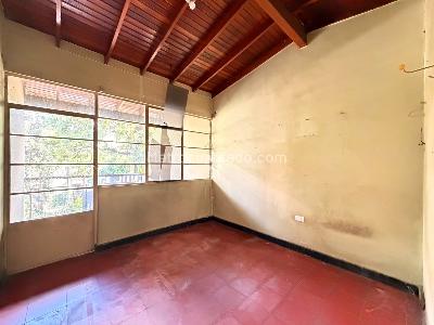 Casa de 5 alcobas en venta en El Poblado Manila, Medellín, 234 m² · foto 16 de 20