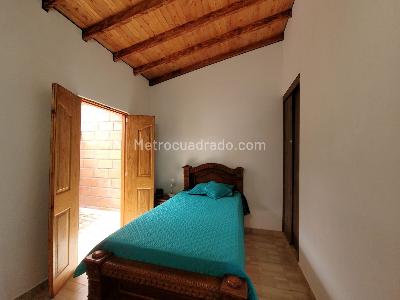 Casa de 5 alcobas en venta en San Antonio De Pereira, Rionegro, 170 m² · foto 15 de 20