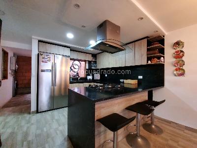 Casa de 5 alcobas en venta en San Antonio De Pereira, Rionegro, 170 m² · foto 6 de 20