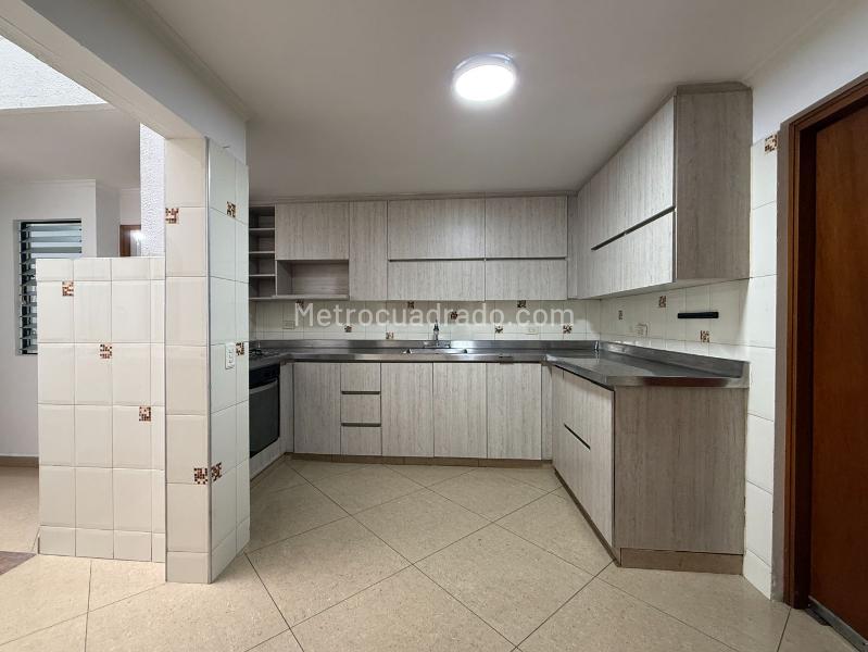 Beautiful 3BR House in Castropol - 3