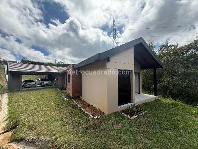 Casa de 3 alcobas en venta en Santa Elena, Medellín, 190 m² · foto 6 de 19