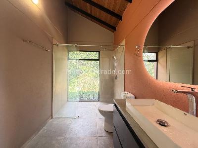 Casa de 3 alcobas en venta en Santa Elena, Medellín, 190 m² · foto 17 de 19