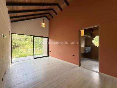 Casa de 3 alcobas en venta en Santa Elena, Medellín, 190 m² · foto 15 de 19
