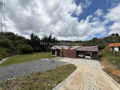 Casa de 3 alcobas en venta en Santa Elena, Medellín, 190 m² · foto 19 de 19
