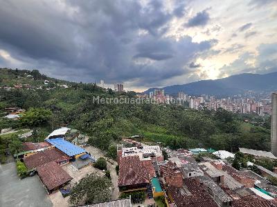 Apartamento de 3 alcobas en venta en V, Sabaneta, 51 m² · foto 3 de 8