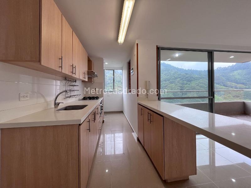 Apartamento en Arriendo, Aves María, Sabaneta - 3