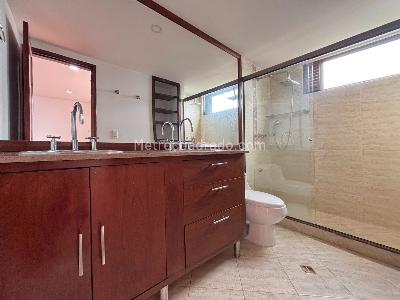 Apartamento en venta en El Poblado, Medellín · foto 19 de 20