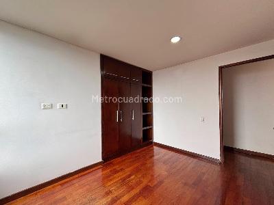 Apartamento en venta en El Poblado, Medellín · foto 9 de 20