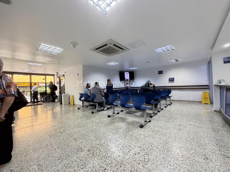 Edificio de Oficinas en Venta, LA CANDELARIA, Medellín - Поглед 2