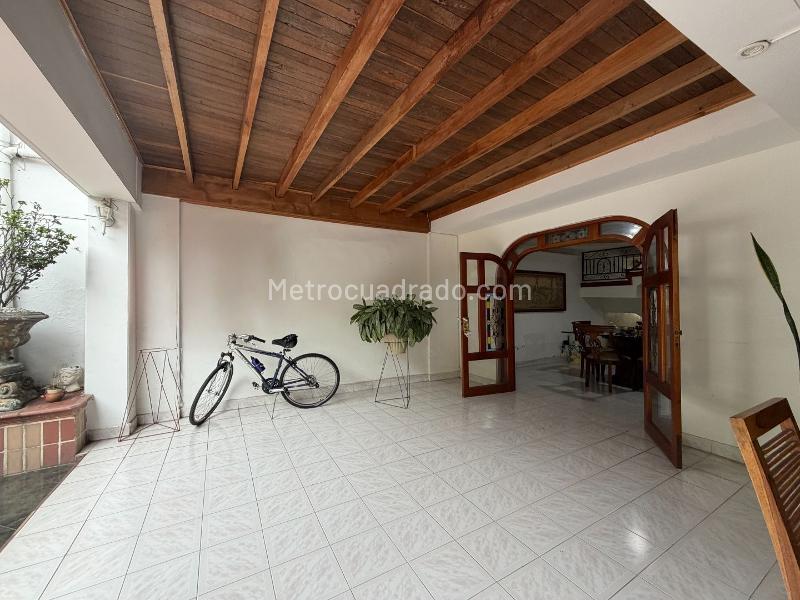 Casa Moderna de 4 Alcobas en Los Colores Exclusivo - 7