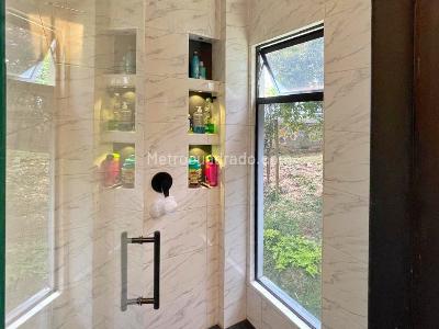 Casa de 4 alcobas en venta en V, Sabaneta, 315 m² · foto 12 de 15
