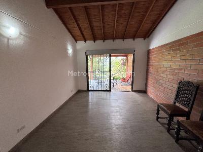 Casa de 4 alcobas en venta en Loma Del Escobero, Envigado, 240 m² · foto 12 de 20