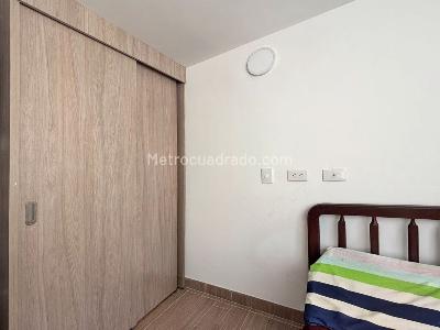 Apartamento de 3 alcobas en venta en El Trapiche, Bello, 56 m² · foto 13 de 20