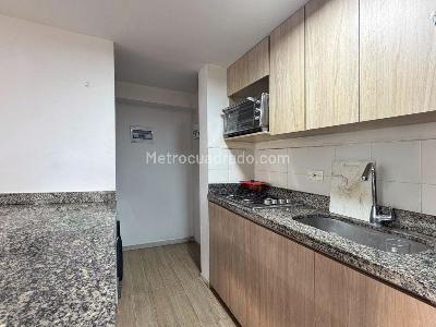 Apartamento de 3 alcobas en venta en El Trapiche, Bello, 56 m² · foto 6 de 20