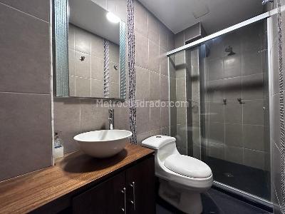 Apartamento de 3 alcobas en arriendo en La Castellana, Medellín, 165 m² · foto 15 de 20