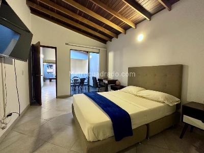 Apartamento de 3 alcobas en arriendo en La Castellana, Medellín, 165 m² · foto 16 de 20