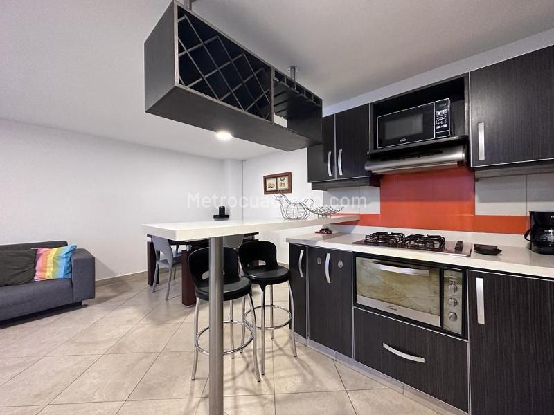 Duplex de 3 Alcobas con Terraza en La Castellana - 3