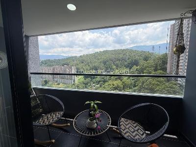 Apartamento en venta en El Poblado, Medellín · foto 3 de 11