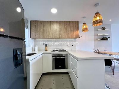 Apartamento en venta en El Poblado, Medellín · foto 8 de 13