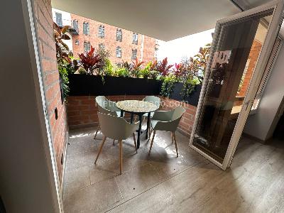 Apartamento de 3 alcobas en venta en Provenza, Medellín, 130 m² · foto 2 de 12