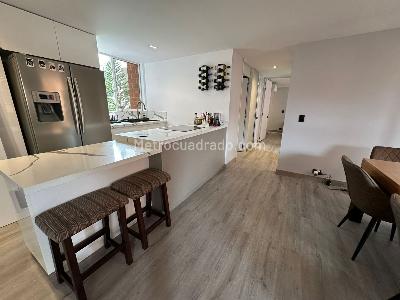 Apartamento de 3 alcobas en venta en Provenza, Medellín, 130 m² · foto 6 de 12