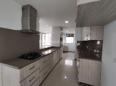 Apartamento de 4 alcobas en venta en Bosques De Zuniga, Envigado, 218 m² · foto 9 de 20