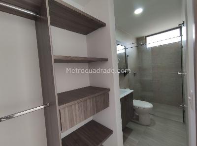 Apartamento de 4 alcobas en venta en Bosques De Zuniga, Envigado, 218 m² · foto 13 de 20