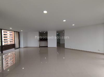 Apartamento de 4 alcobas en venta en Bosques De Zuniga, Envigado, 218 m² · foto 6 de 20