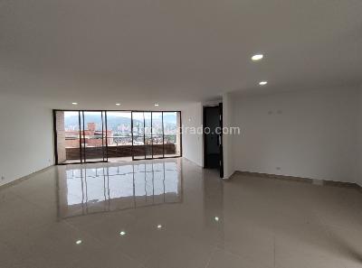 Apartamento de 4 alcobas en venta en Bosques De Zuniga, Envigado, 218 m² · foto 2 de 20