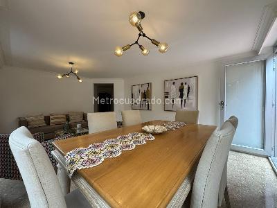 Apartamento de 3 alcobas en venta en El Poblado, Medellín, 187 m² · foto 3 de 18