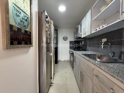 Apartamento de 3 alcobas en venta en El Poblado, Medellín, 99 m² · foto 8 de 20