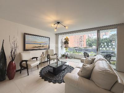 Apartamento de 3 alcobas en venta en El Poblado, Medellín, 99 m² · foto 2 de 20