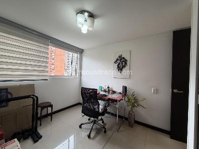 Apartamento de 3 alcobas en venta en El Poblado, Medellín, 99 m² · foto 11 de 20