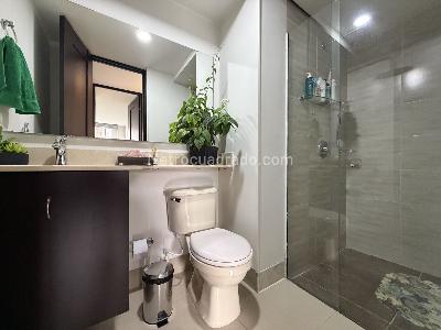 Apartamento de 3 alcobas en venta en El Poblado, Medellín, 99 m² · foto 14 de 20