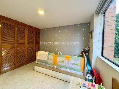 Apartamento en venta en Las Lomas No 1, Medellín · foto 8 de 17