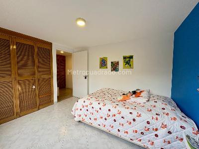 Apartamento en venta en Las Lomas No 1, Medellín · foto 10 de 17